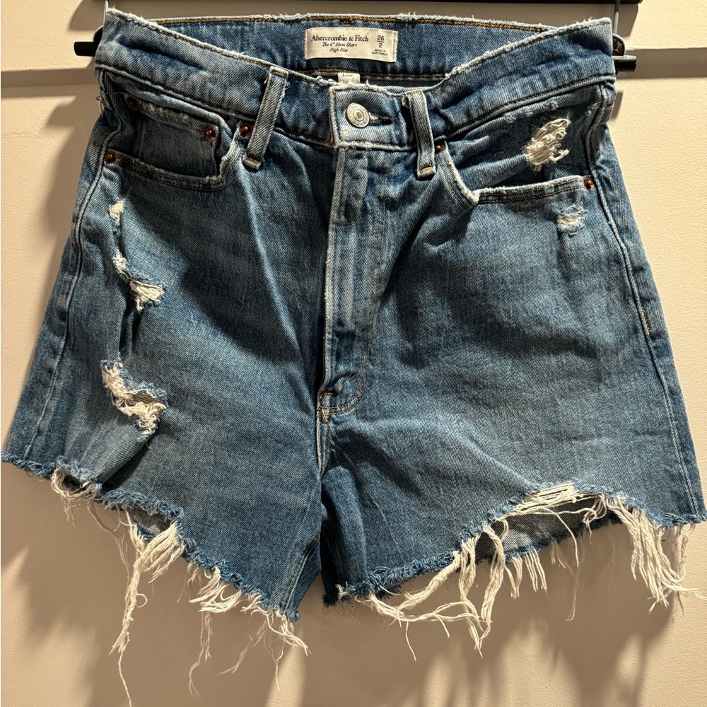 Abercrombie High Rise Mom Short Curve Love